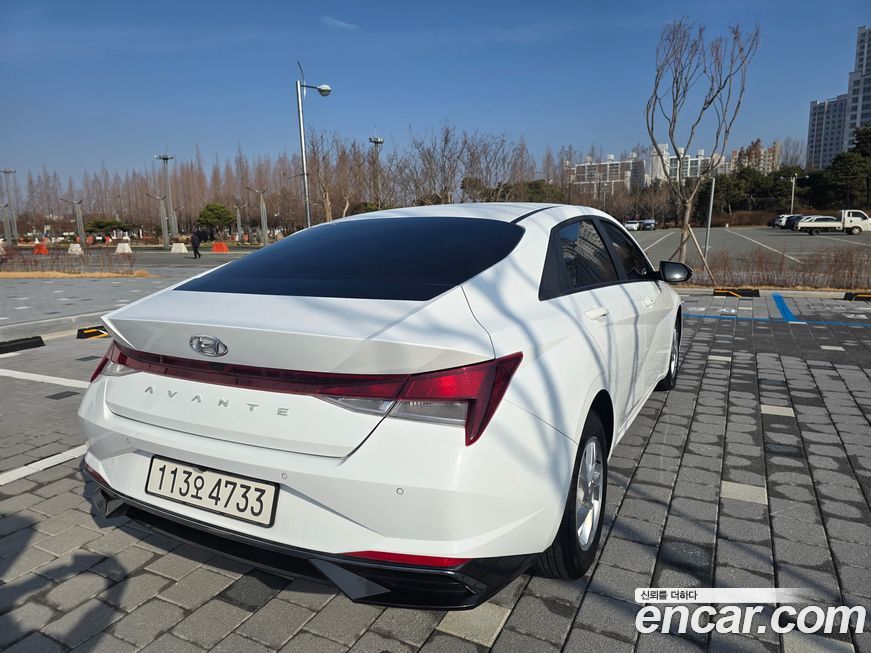 Hyundai AVANTE 2021