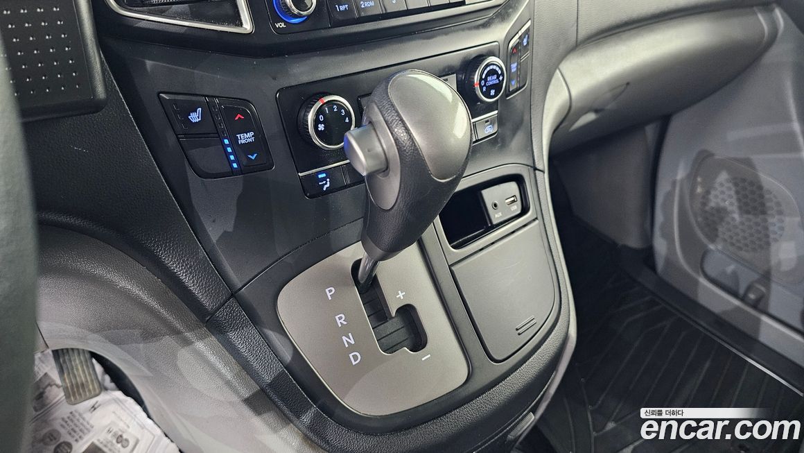 Hyundai Starex 2019