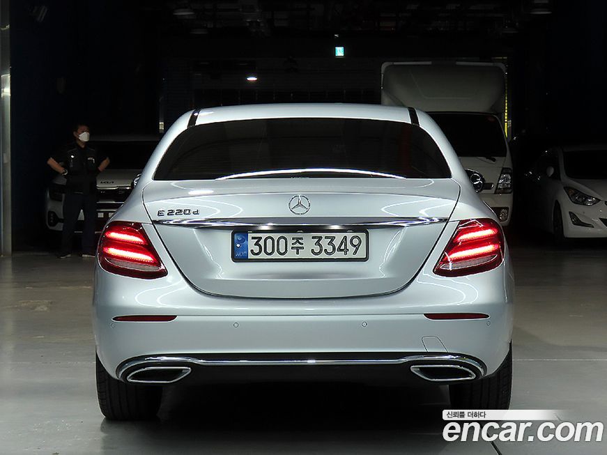 Mercedes-Benz E-Class 2017