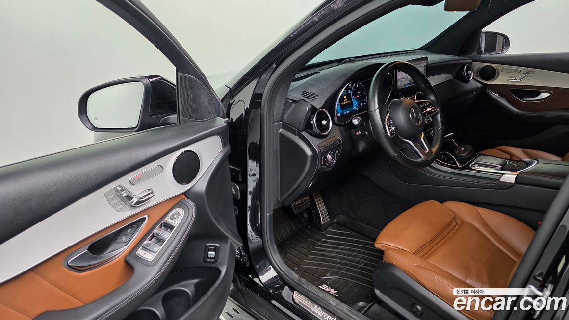 Mercedes-Benz GLC-Class 2021