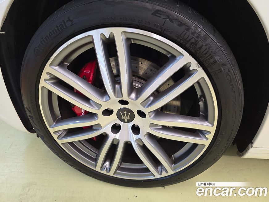 Maserati Ghibli 2019