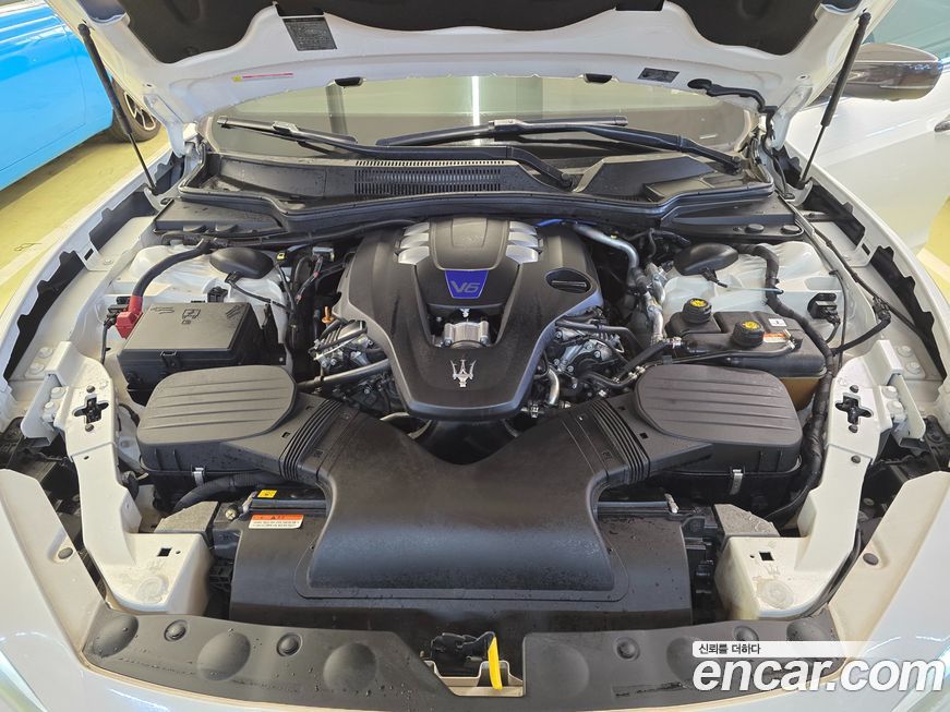 Maserati Ghibli 2019