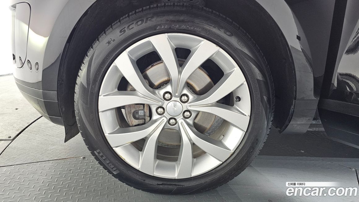 Land Rover Range Rover Evoque 2022
