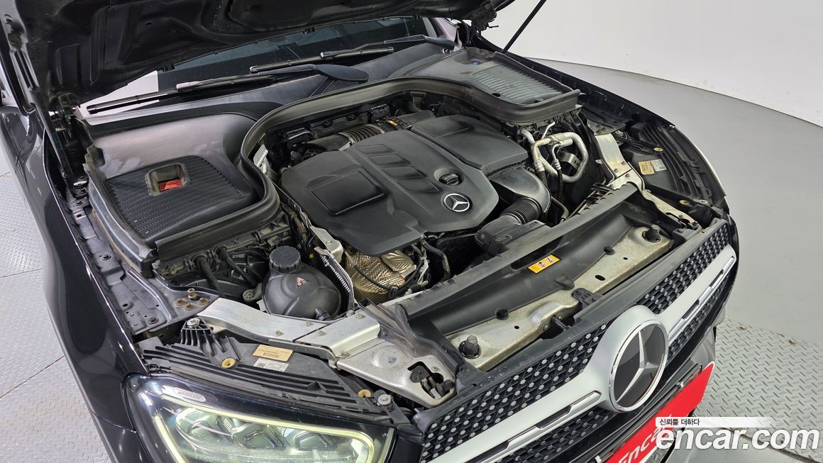 Mercedes-Benz GLC-Class 2021