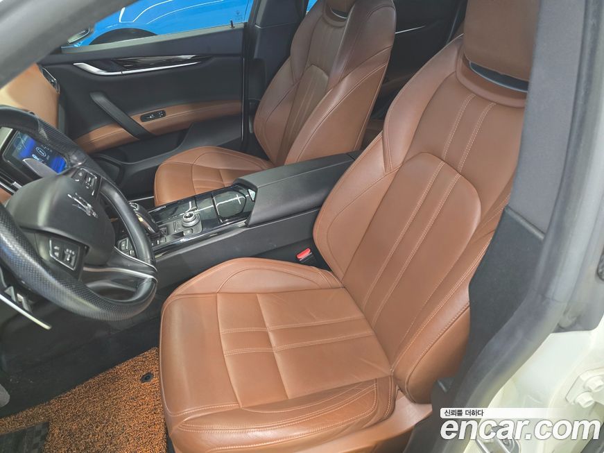 Maserati Ghibli 2019