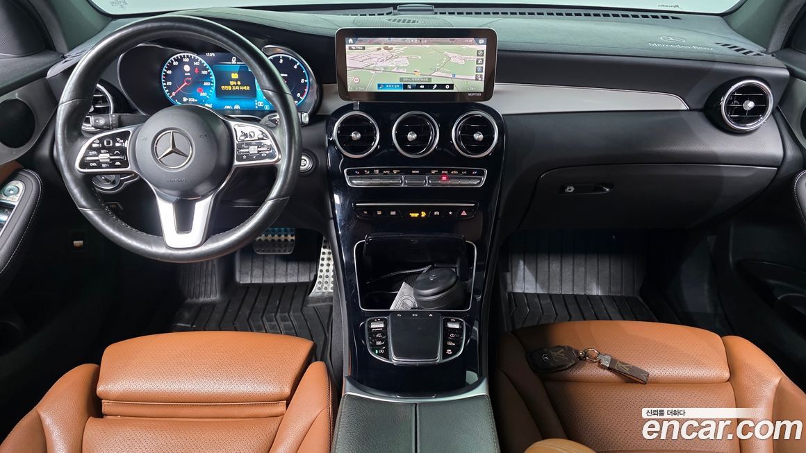 Mercedes-Benz GLC-Class 2021