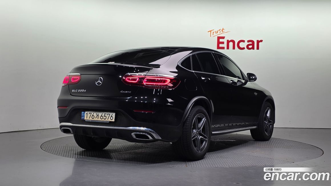 Mercedes-Benz GLC-Class 2021