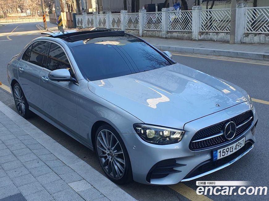 Mercedes-Benz E-Class 2022