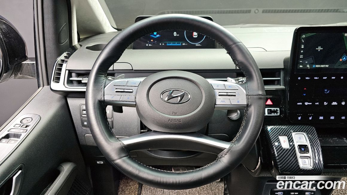 Hyundai Staria 2024