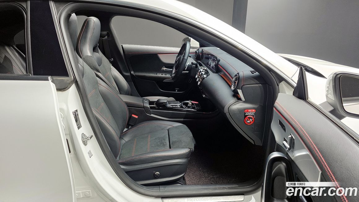 Mercedes-Benz CLA-Class 2023