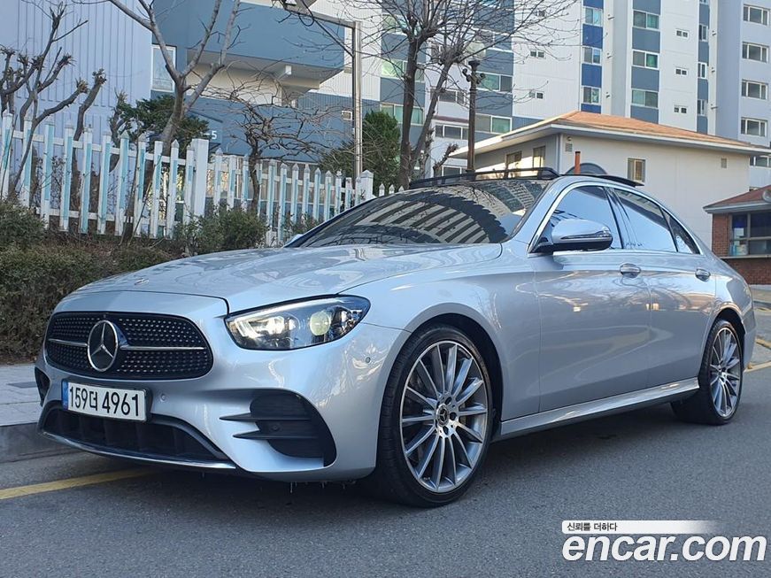 Mercedes-Benz E-Class 2022