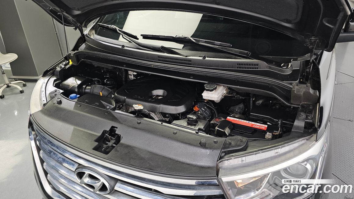 Hyundai Starex 2019