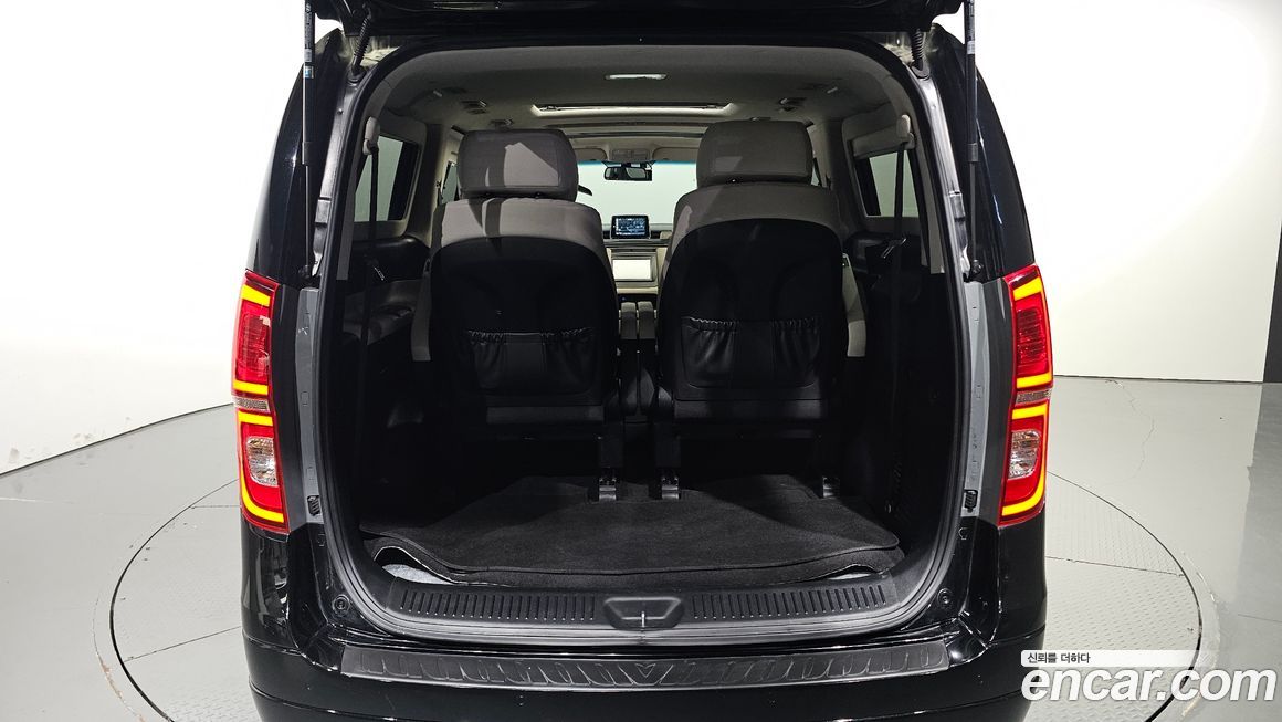 Hyundai Starex 2019