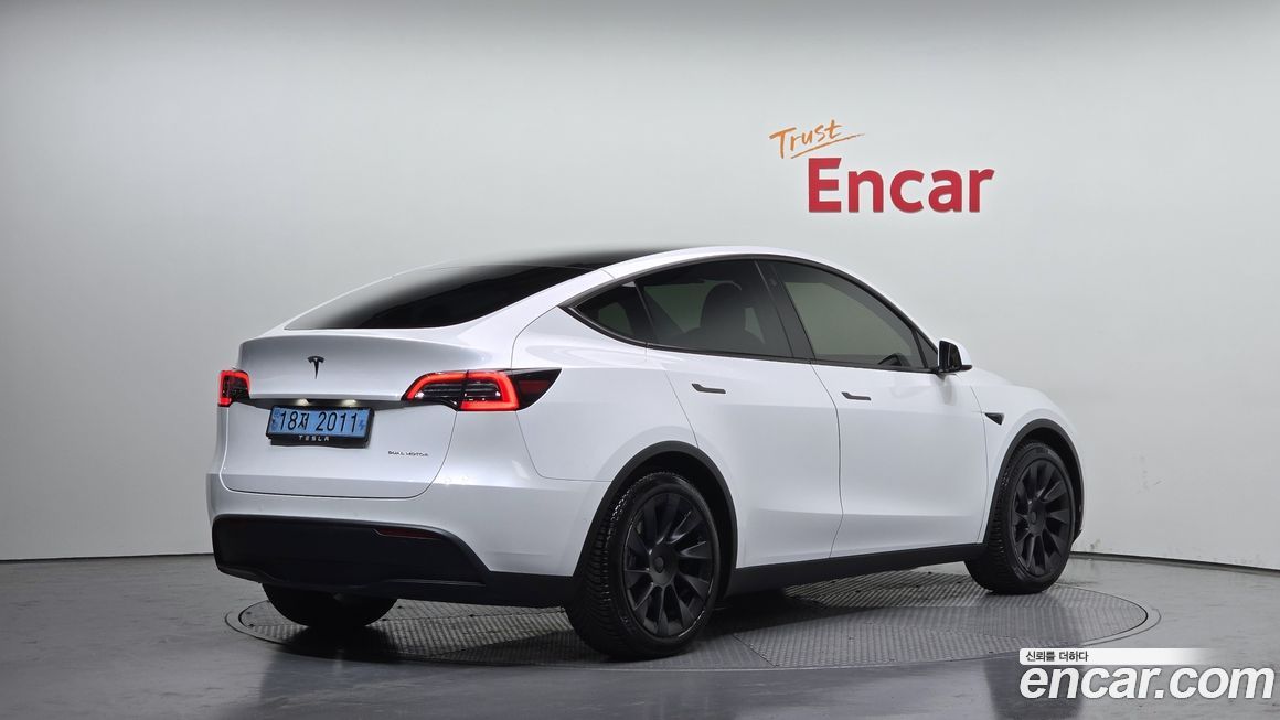 Tesla Model Y 2021