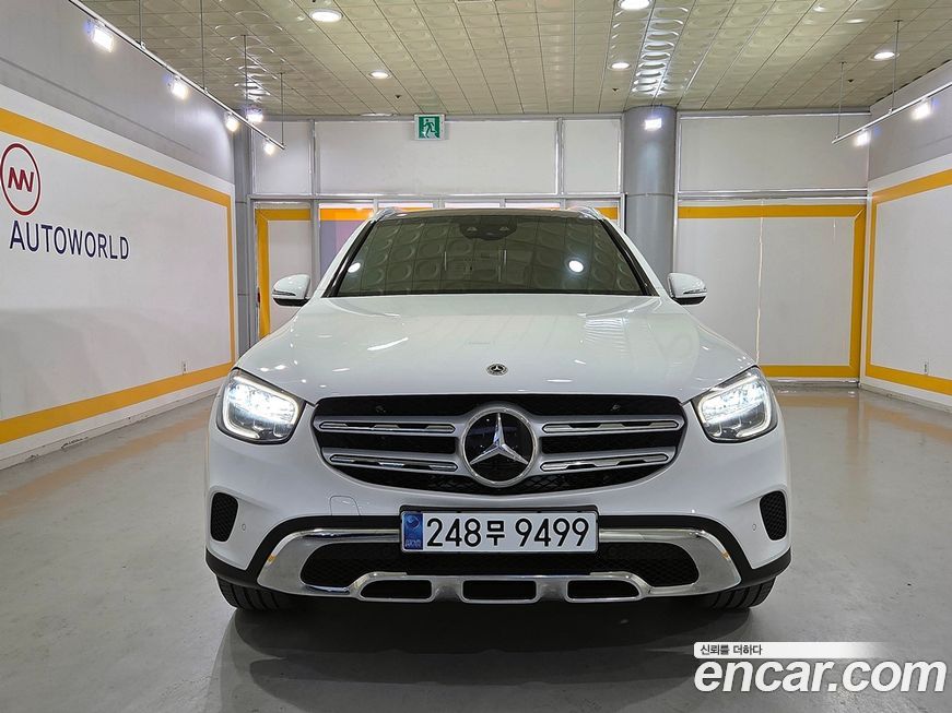 Mercedes-Benz GLC-Class 2021