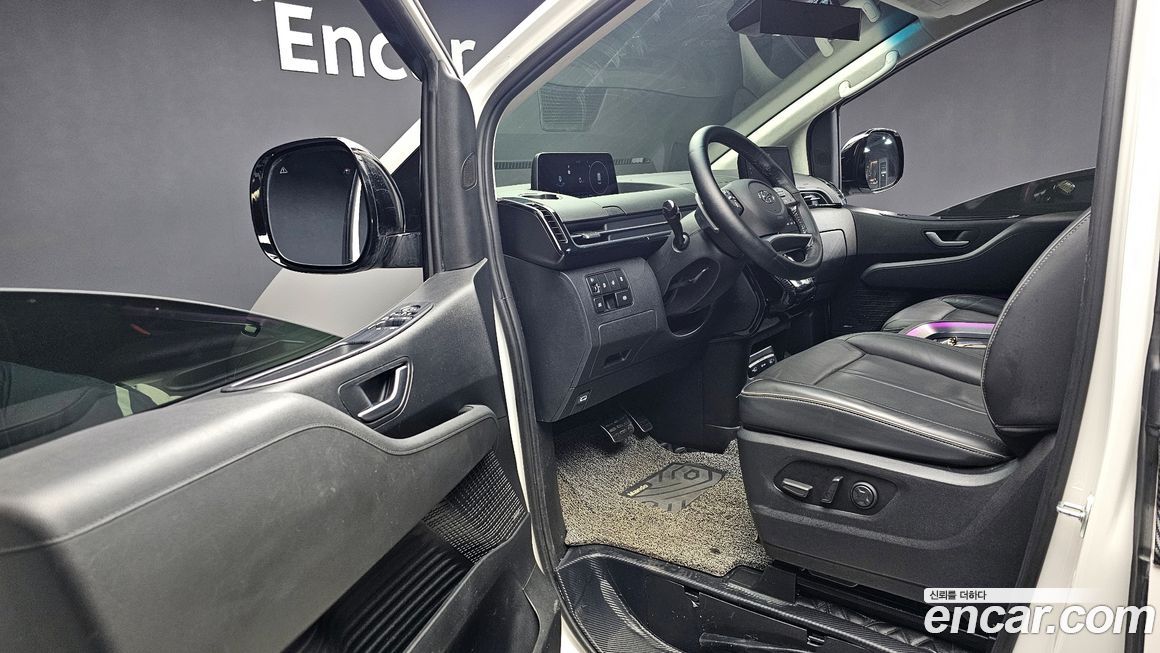 Hyundai Staria 2024