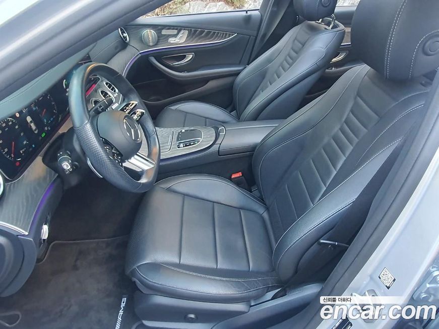 Mercedes-Benz E-Class 2022