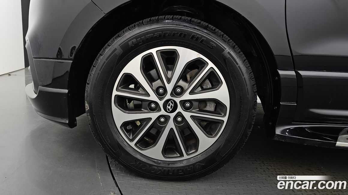 Hyundai Starex 2019