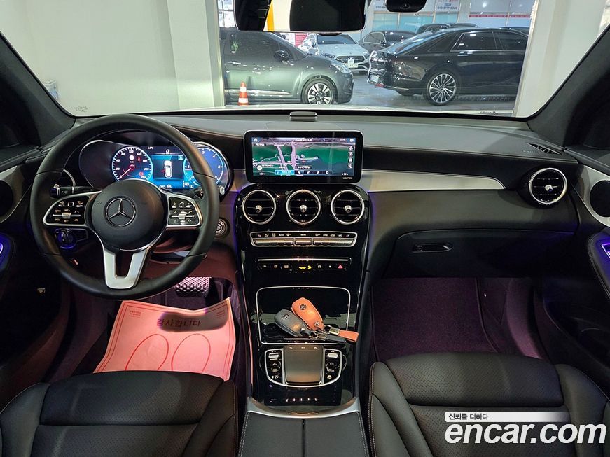 Mercedes-Benz GLC-Class 2021