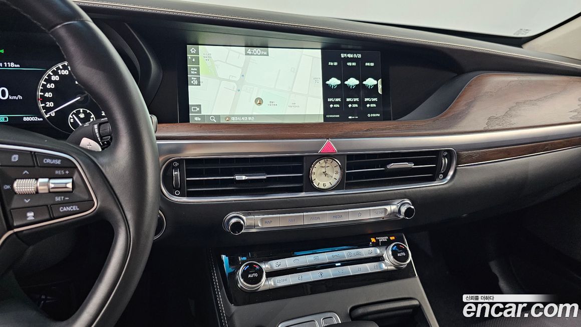 Genesis G90 2021
