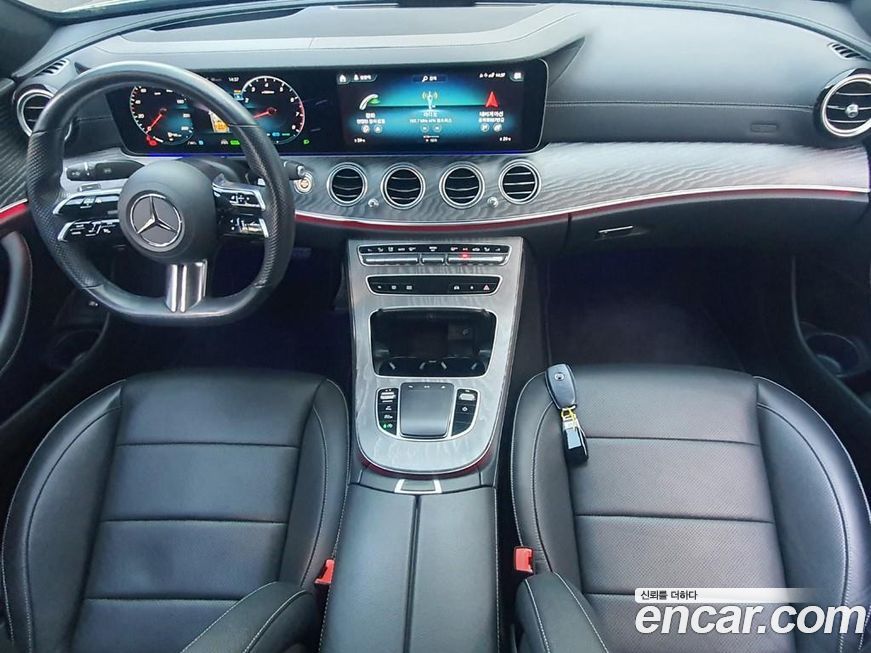 Mercedes-Benz E-Class 2022