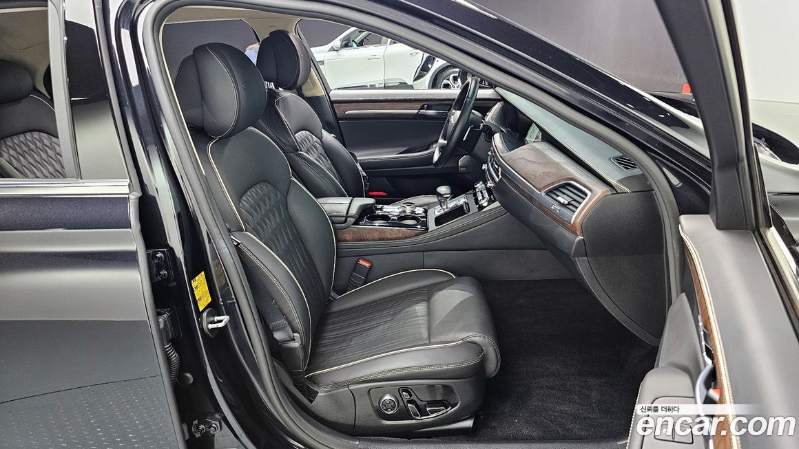 Genesis G90 2021