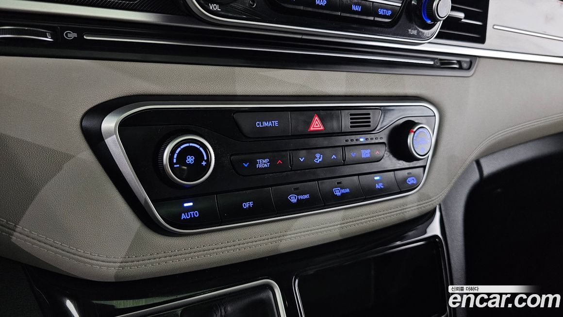 Hyundai Starex 2019