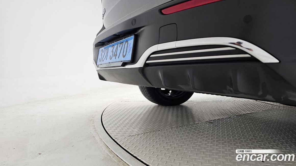 Mercedes-Benz EQB 2026