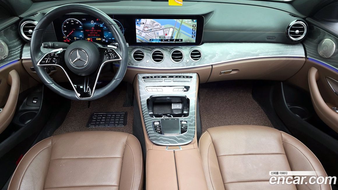 Mercedes-Benz E-Class 2023