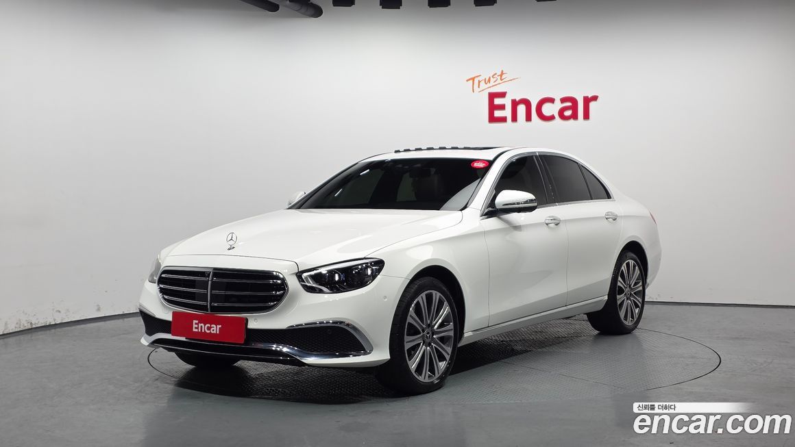 Mercedes-Benz E-Class 2023