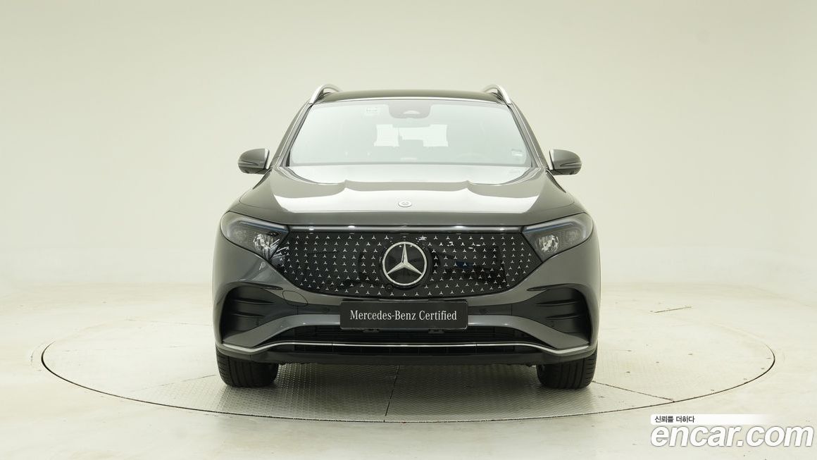 Mercedes-Benz EQB 2026