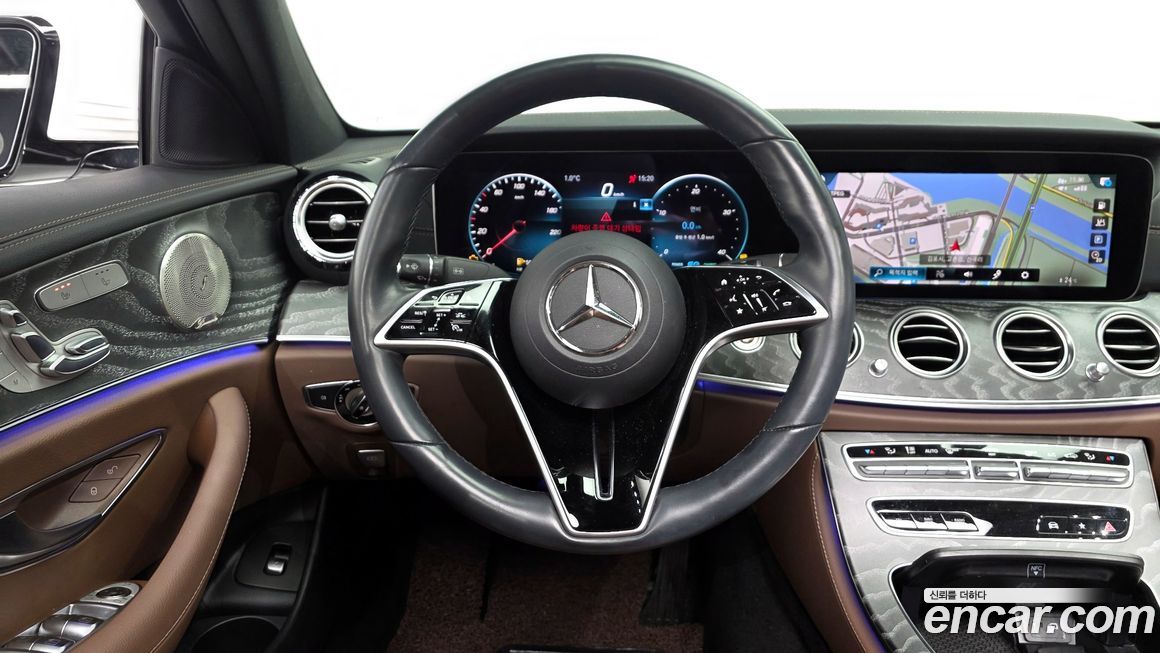 Mercedes-Benz E-Class 2023