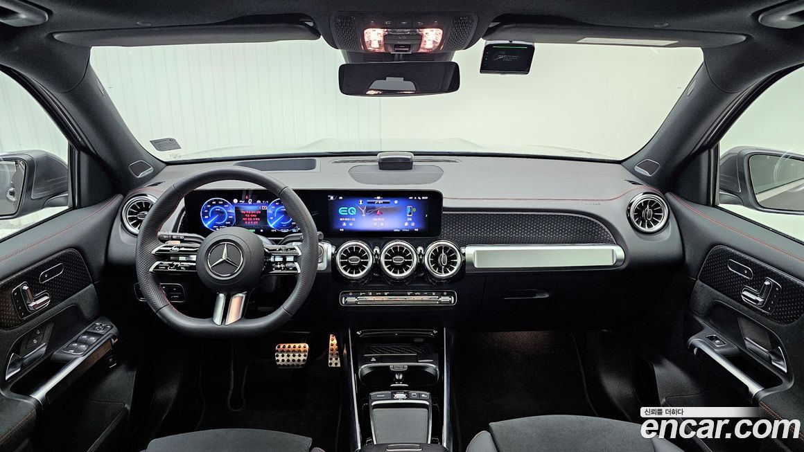 Mercedes-Benz EQB 2026