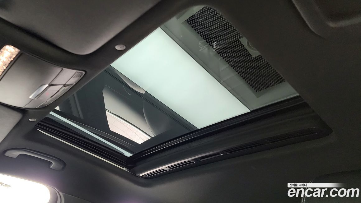 Mercedes-Benz GLC-Class 2023