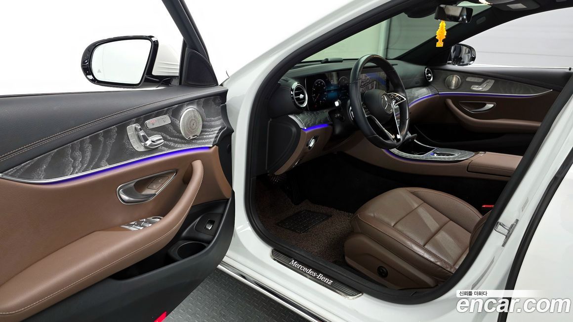 Mercedes-Benz E-Class 2023