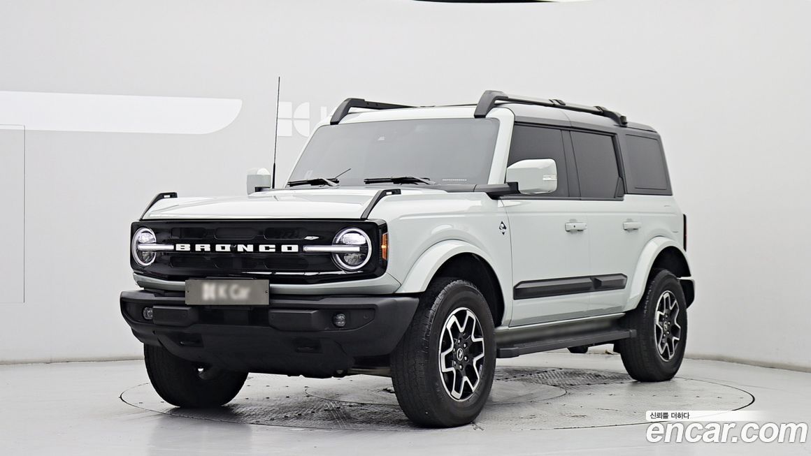 Ford Bronco 2023