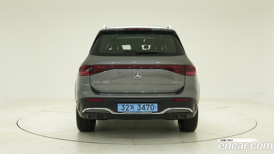 Mercedes-Benz EQB 2026