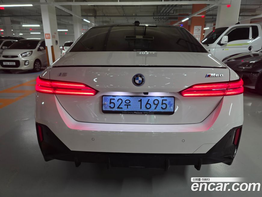 BMW i5 2024