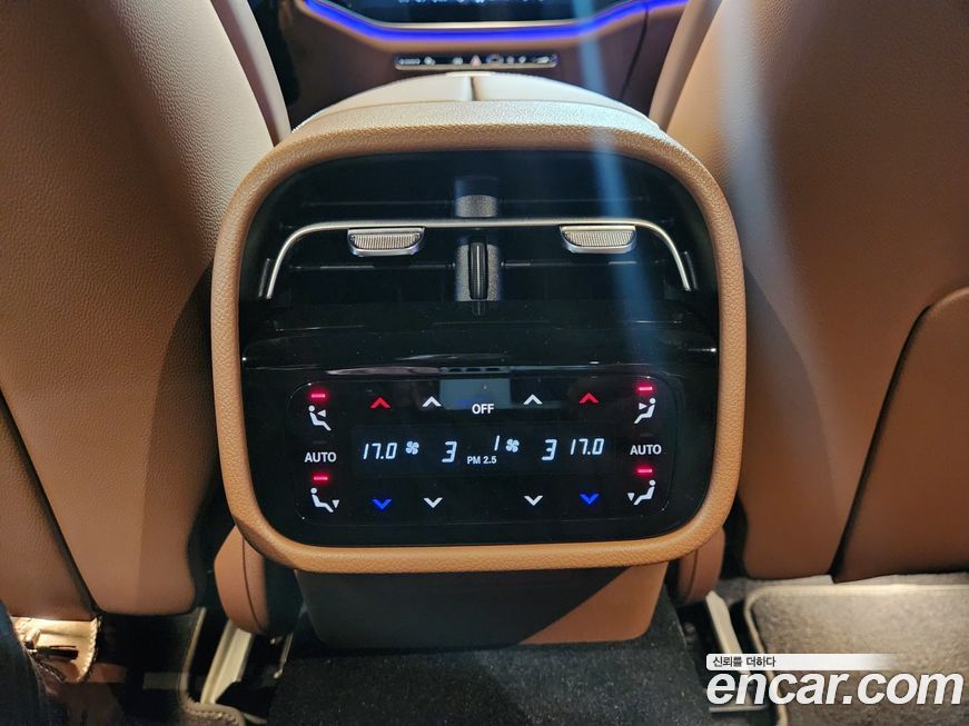 Mercedes-Benz E-Class 2025