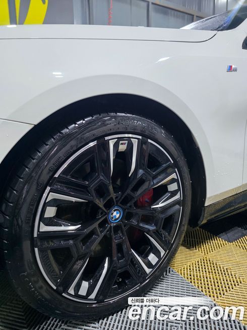 BMW i5 2024