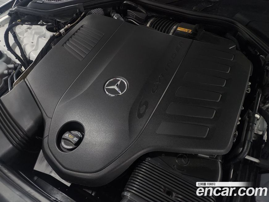 Mercedes-Benz E-Class 2025