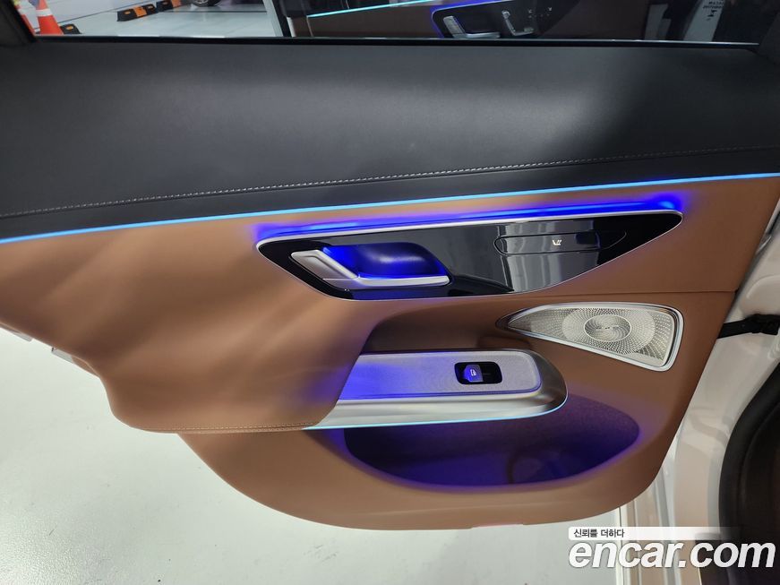 Mercedes-Benz E-Class 2025