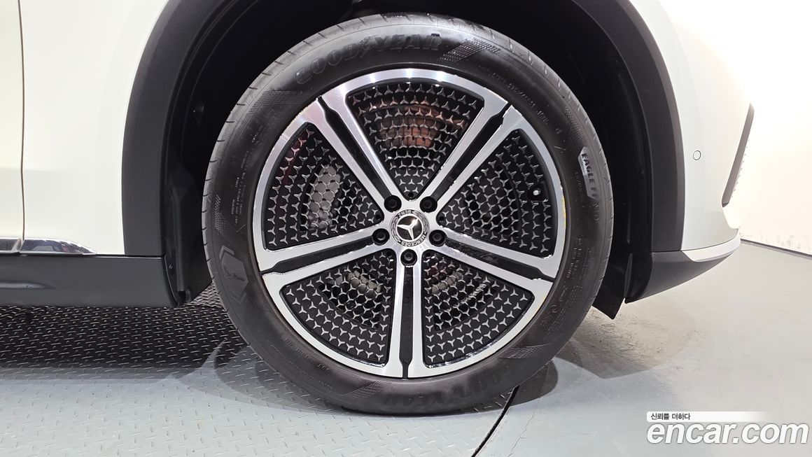 Mercedes-Benz EQS 2023