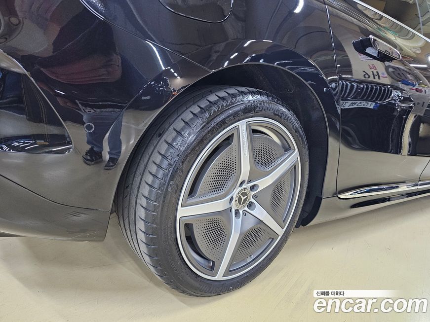 Mercedes-Benz EQE 2024