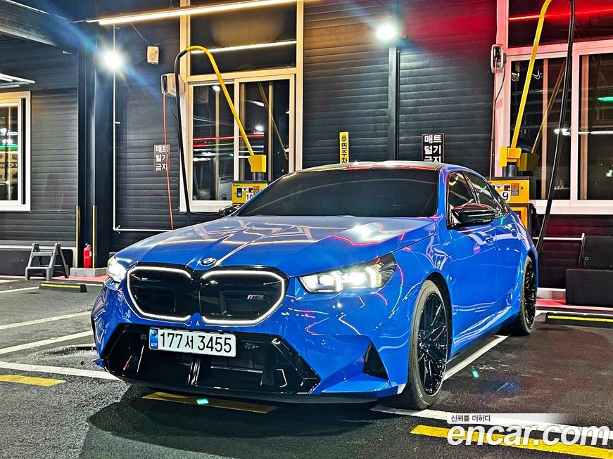 BMW M5 2025
