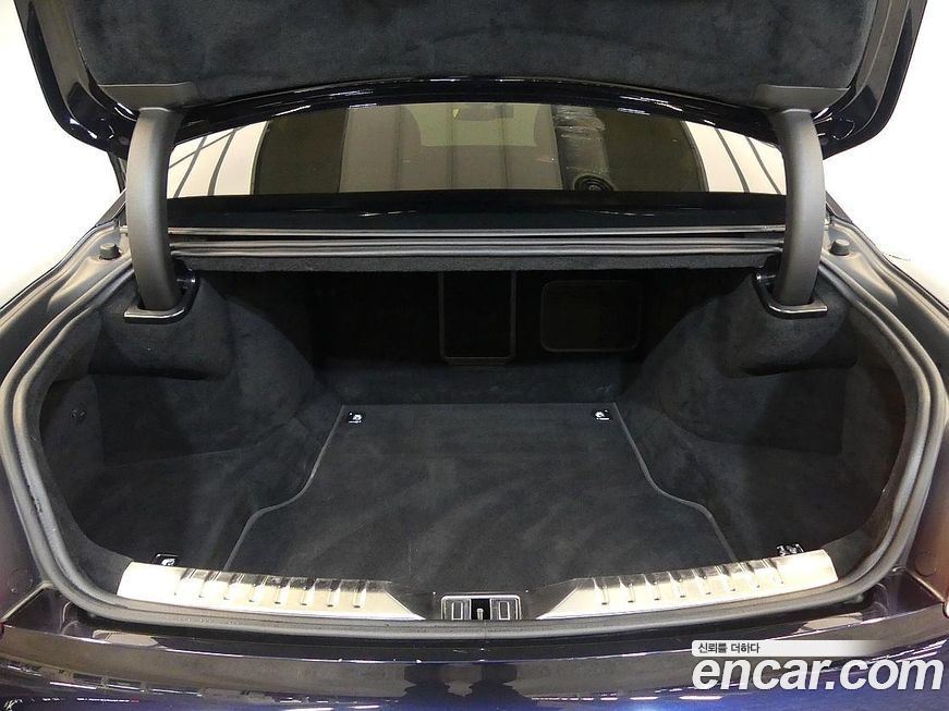 Bentley Flying Spur 2023