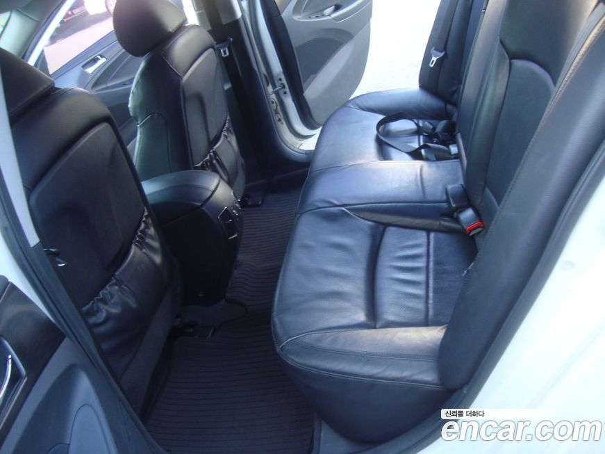Hyundai Sonata 2012