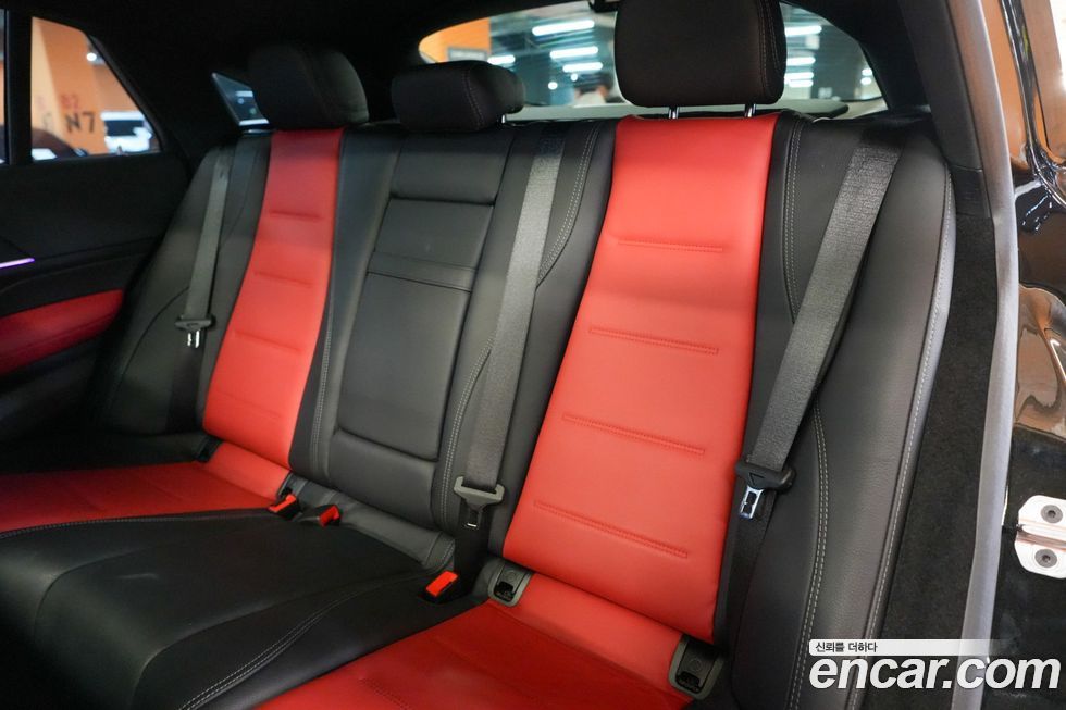 Mercedes-Benz GLE-Class 2025