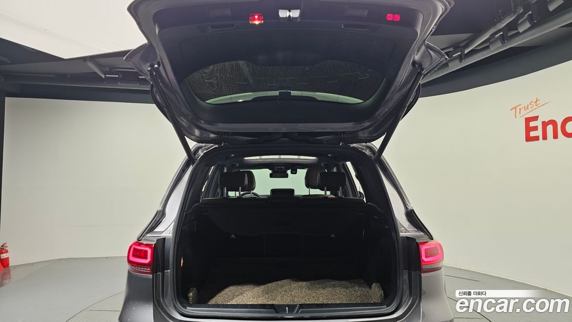 Mercedes-Benz GLB-Class 2020