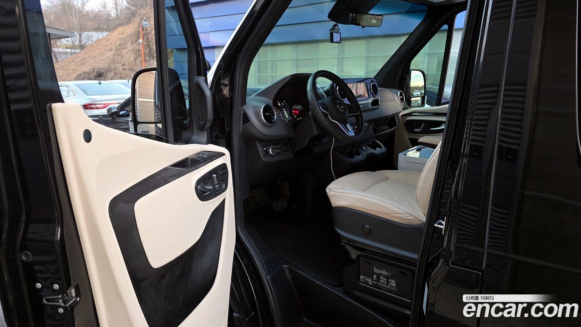 Mercedes-Benz Sprinter 2024